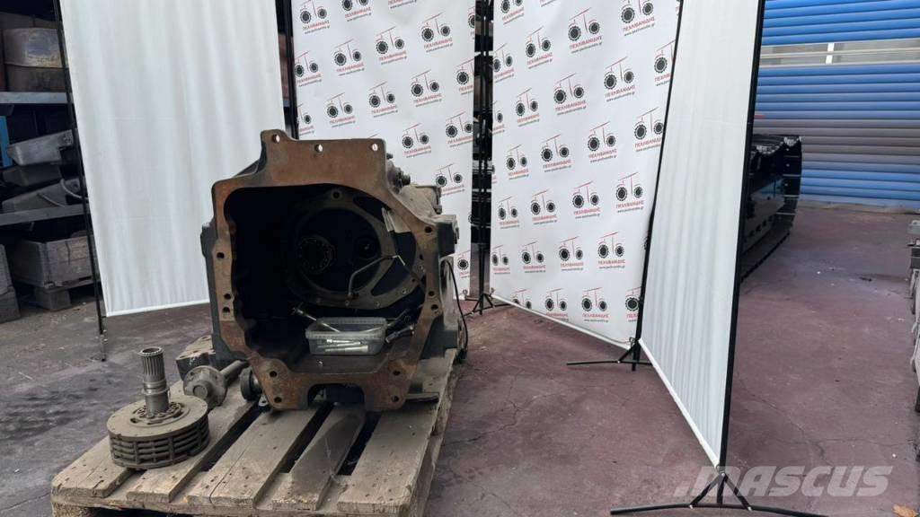 New Holland T 7 Transmissão