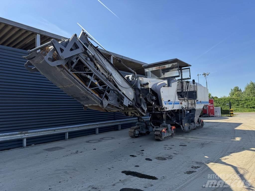 Wirtgen W 210 Fresadoras de asfalto