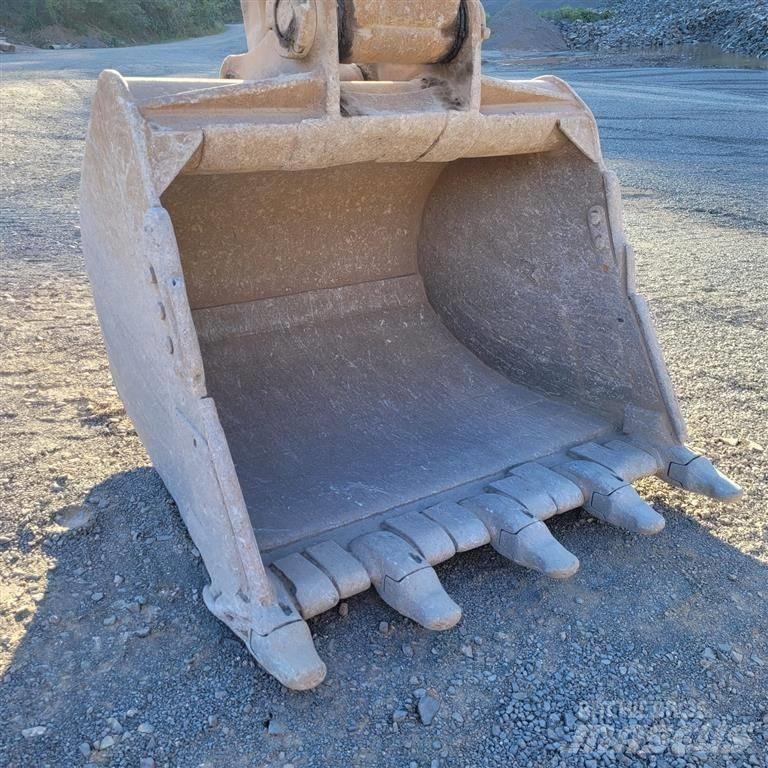 Volvo EC240BLC Escavadoras de rastos