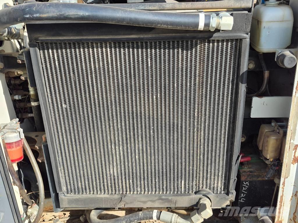 Takeuchi TL 8 Carregadoras de direcção deslizante