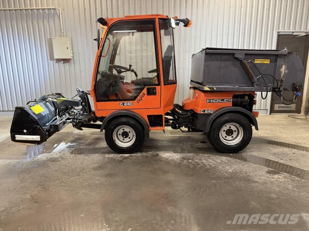 Holder C 240 Máquinas utilitárias