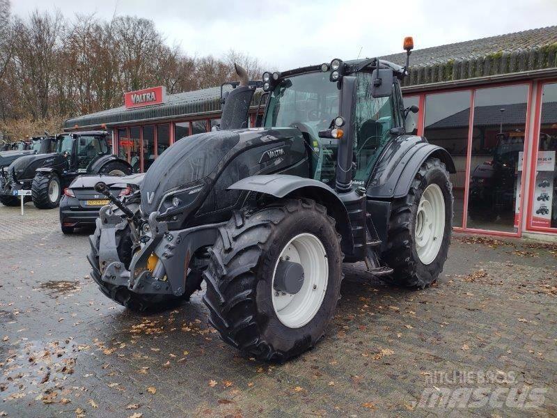 Valtra T 214 D Tratores Agrícolas usados