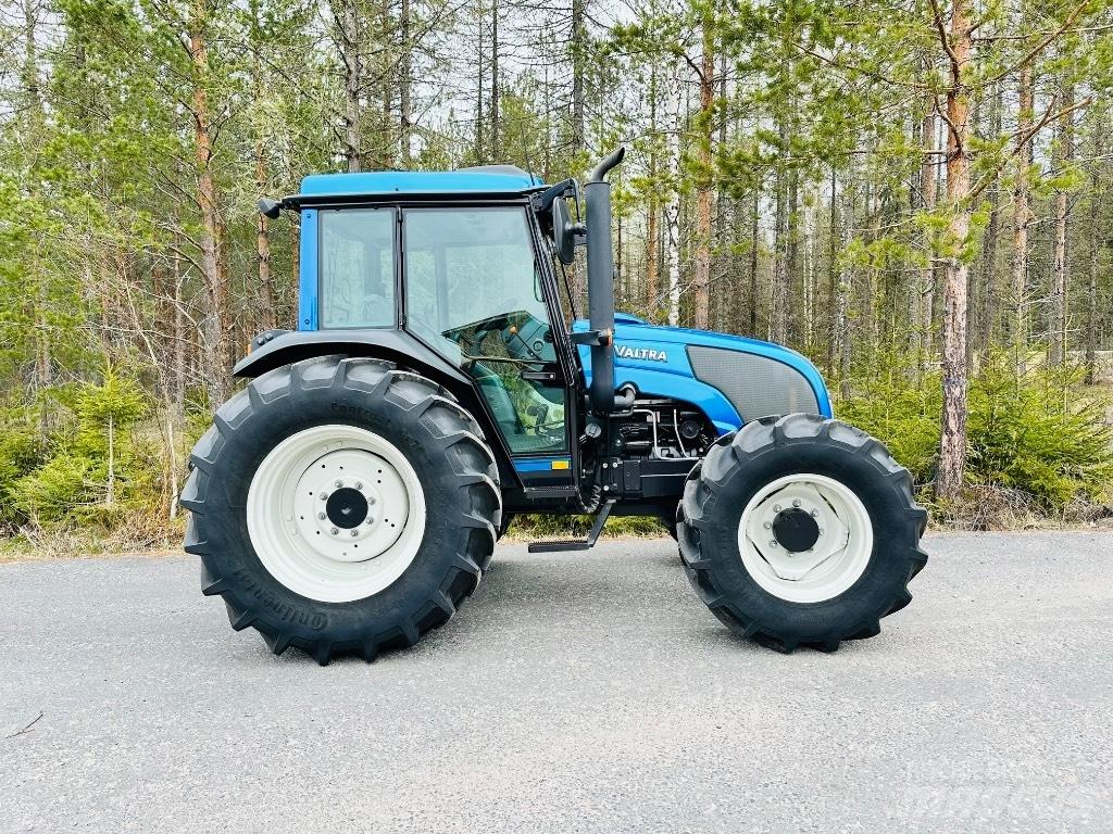 Valtra A 92 Tratores Agrícolas usados