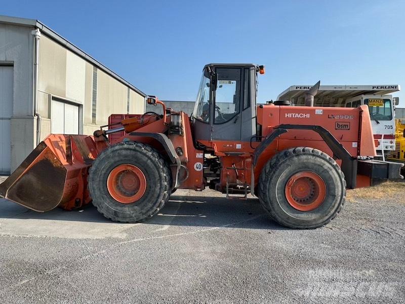Hitachi LX 290 E Pás carregadoras de rodas
