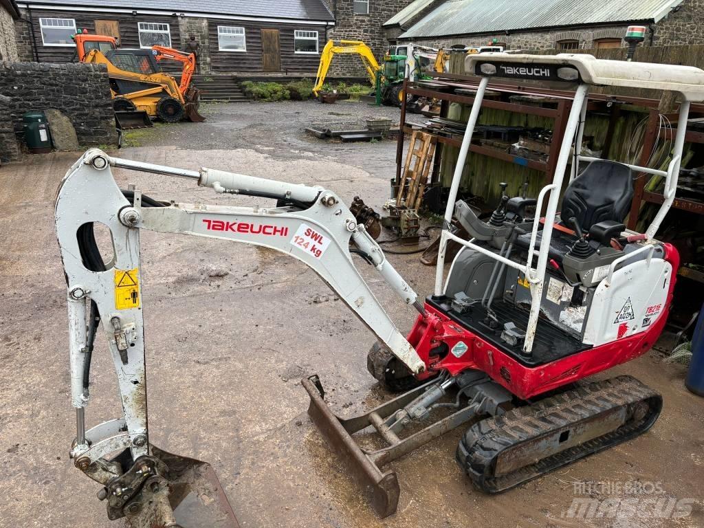 Takeuchi TB 216 Mini Escavadoras <7t