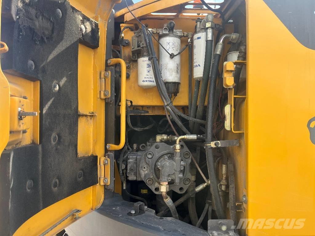 Volvo ECR 235 DL Escavadoras de rastos