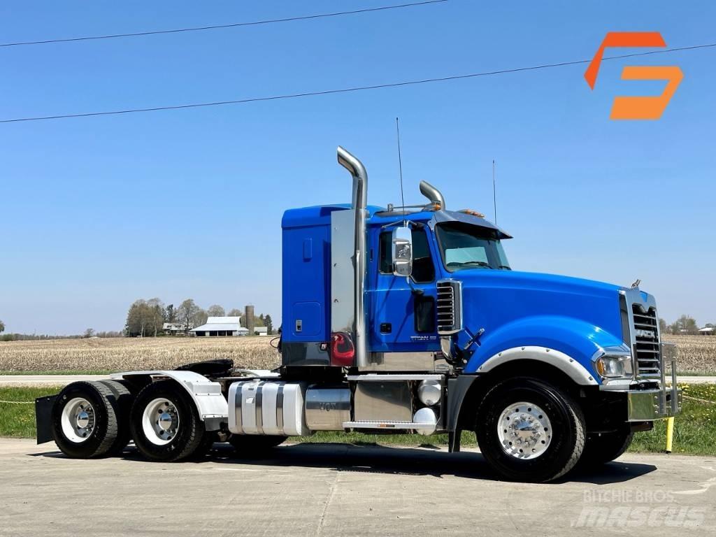 Mack Titan TD 713 Tractores (camiões)