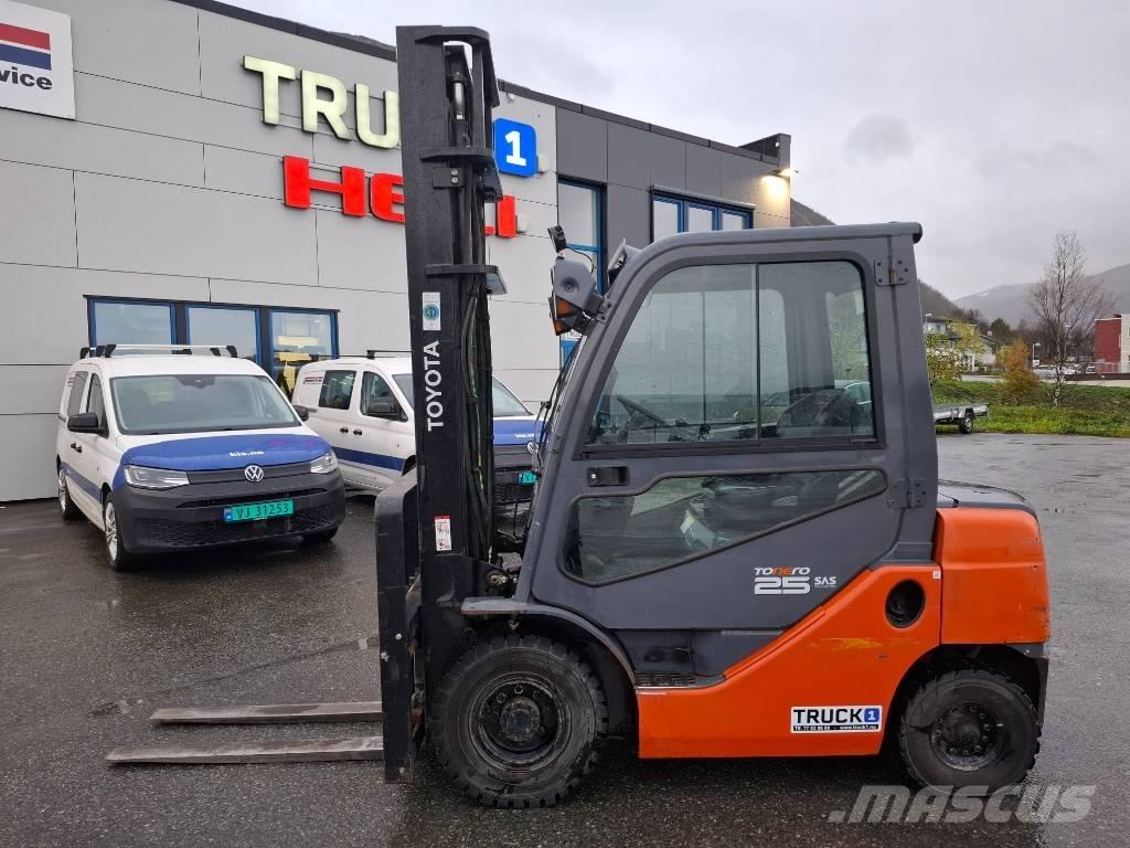 Toyota 02-8FDF25 Empilhadores Diesel