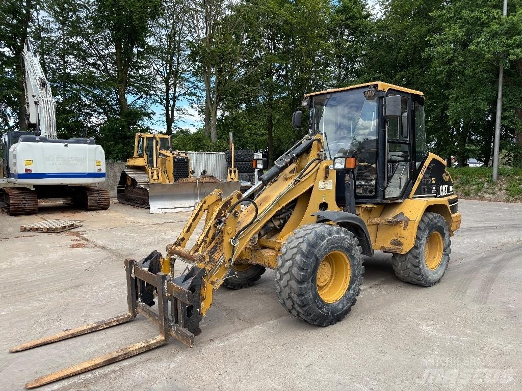 CAT 908 Pás carregadoras de rodas