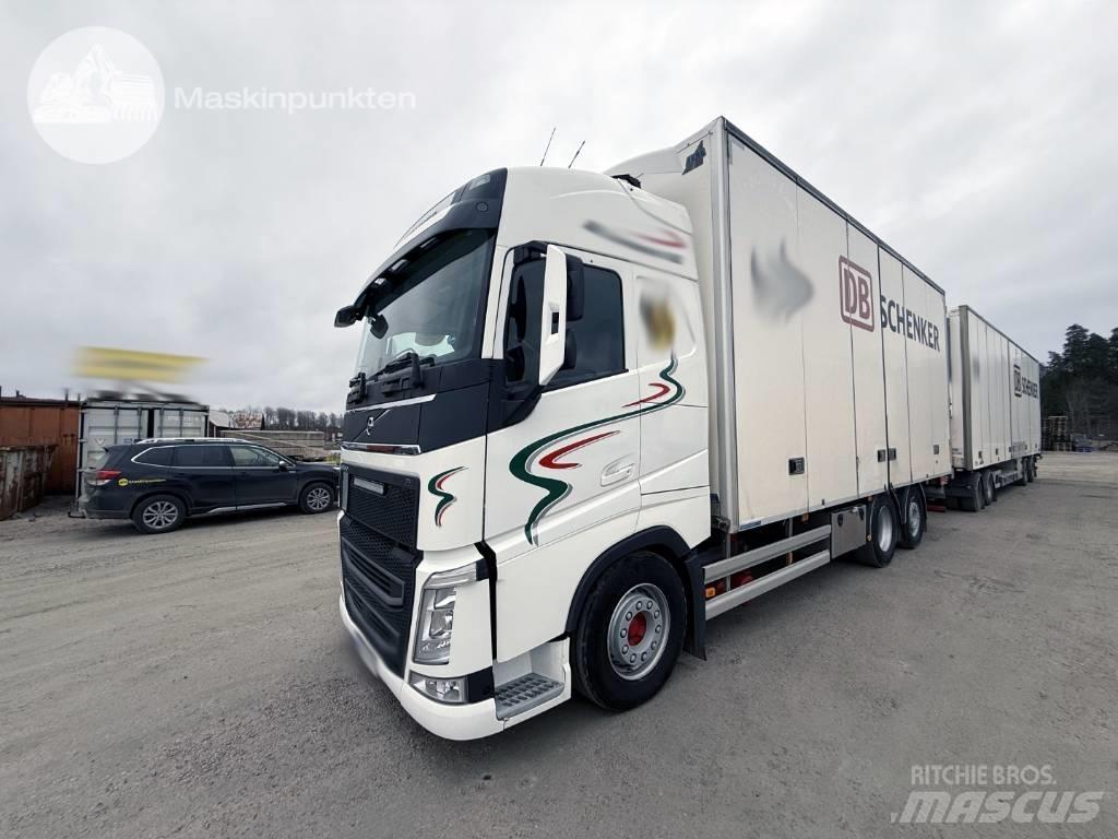 Volvo FH 500 Camiões de caixa fechada