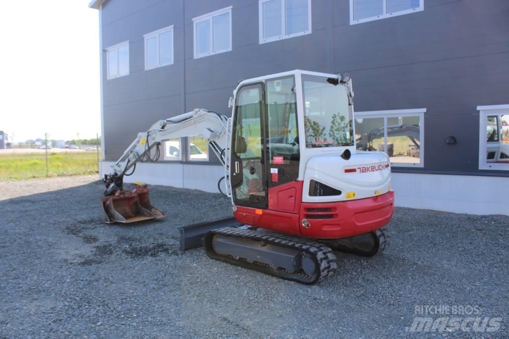 Takeuchi TB 240 Mini Escavadoras <7t