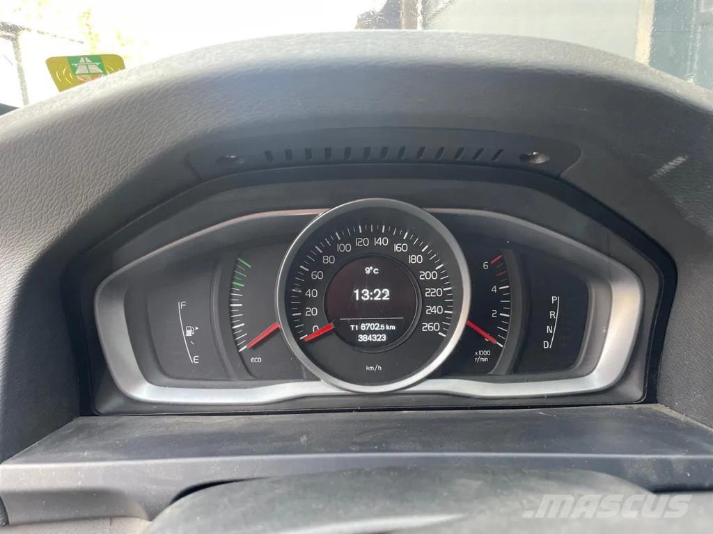 Volvo V60 . Carros Ligeiros