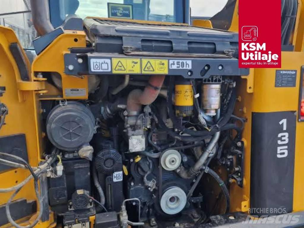 JCB 135 Carregadoras de direcção deslizante