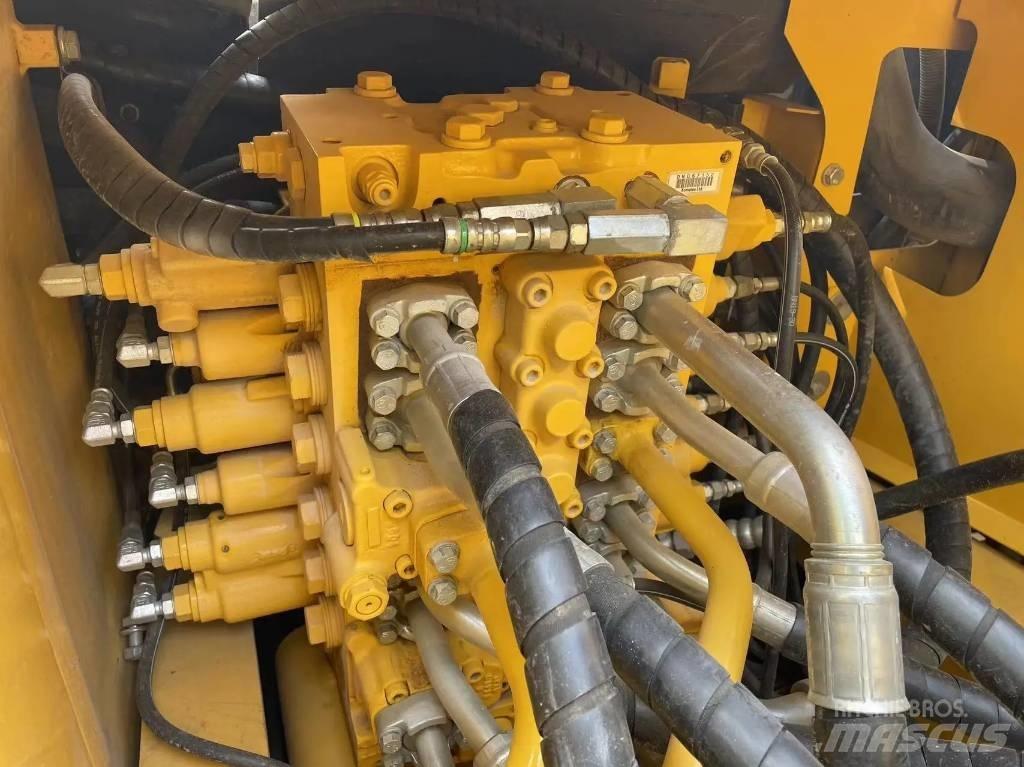 Komatsu PC200-8 Escavadoras de rastos