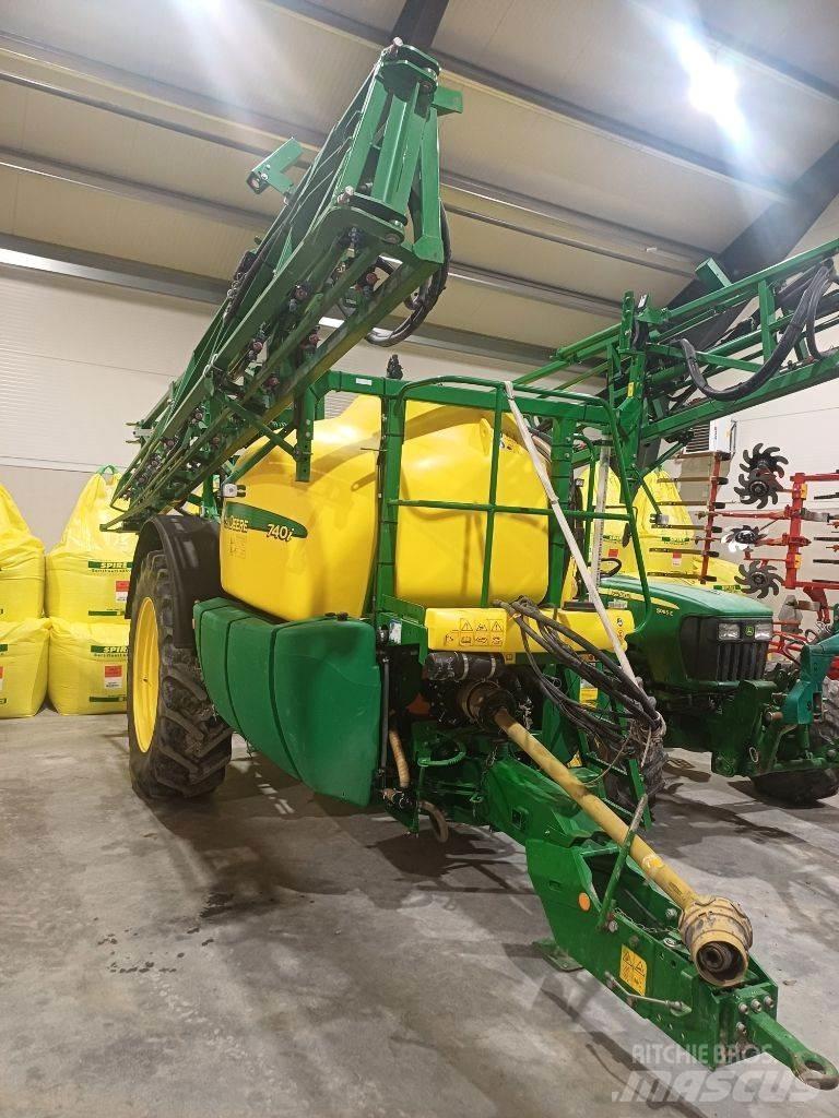 John Deere 740 i Pulverizadores rebocados