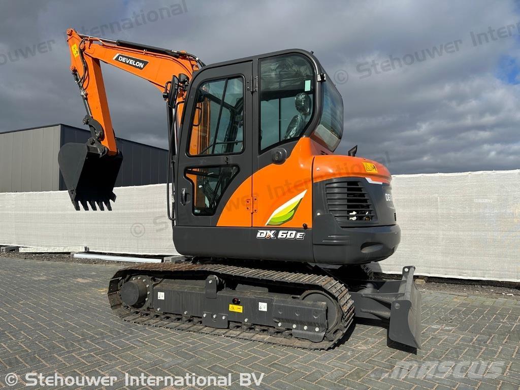 Develon DX60E-10 Mini Escavadoras <7t