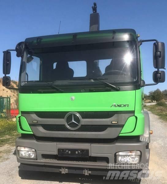 Mercedes-Benz 1829 Camiões caixa desmontável com elevador de cabo