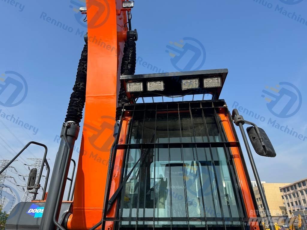 Doosan DX 300LC-9C Escavadoras de rastos