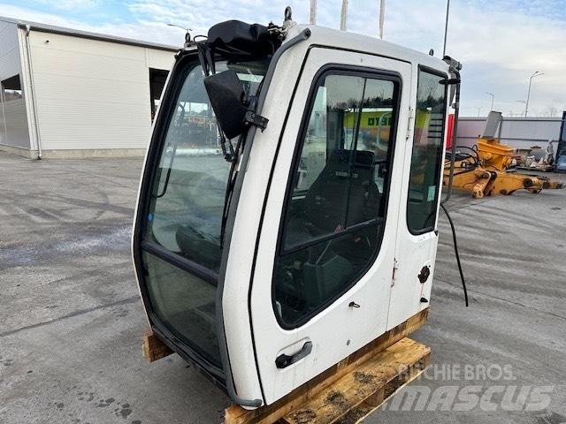 Liebherr R 317 CAB Cabines e interior máquinas construção