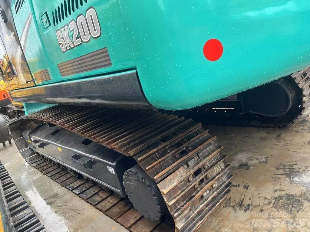 Kobelco SK 200-8 Escavadoras de rastos