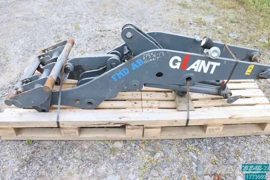 GiANT V 6004 T Mini carregadoras