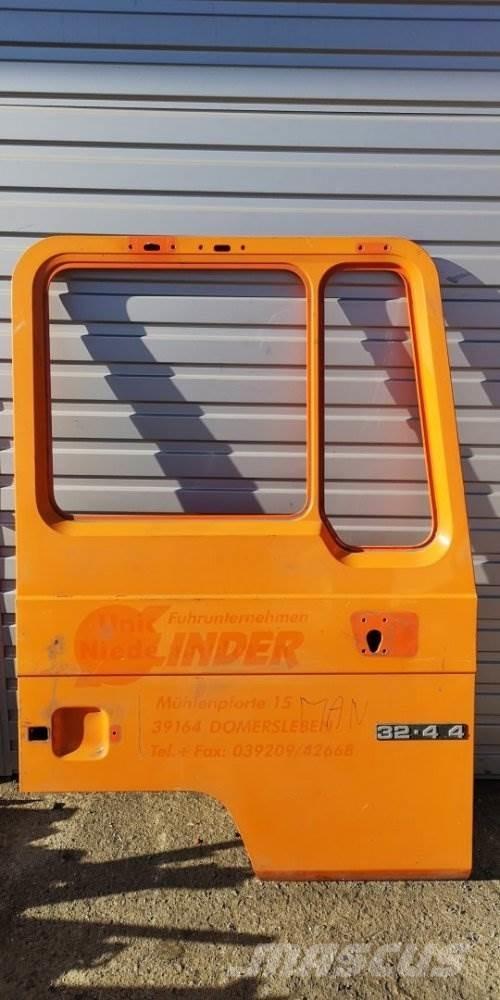  DVEŘE R Transportes - Outros
