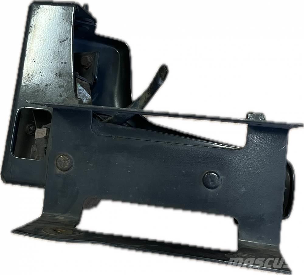 Volvo FL PŘEDNÍ MLHOVKA Transportes - Outros
