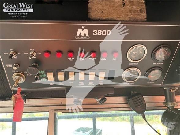 Madill 3800 Carregadores