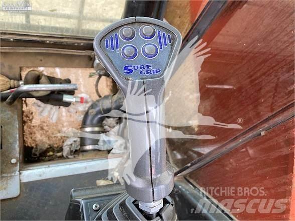 Madill 3800B Carregadores