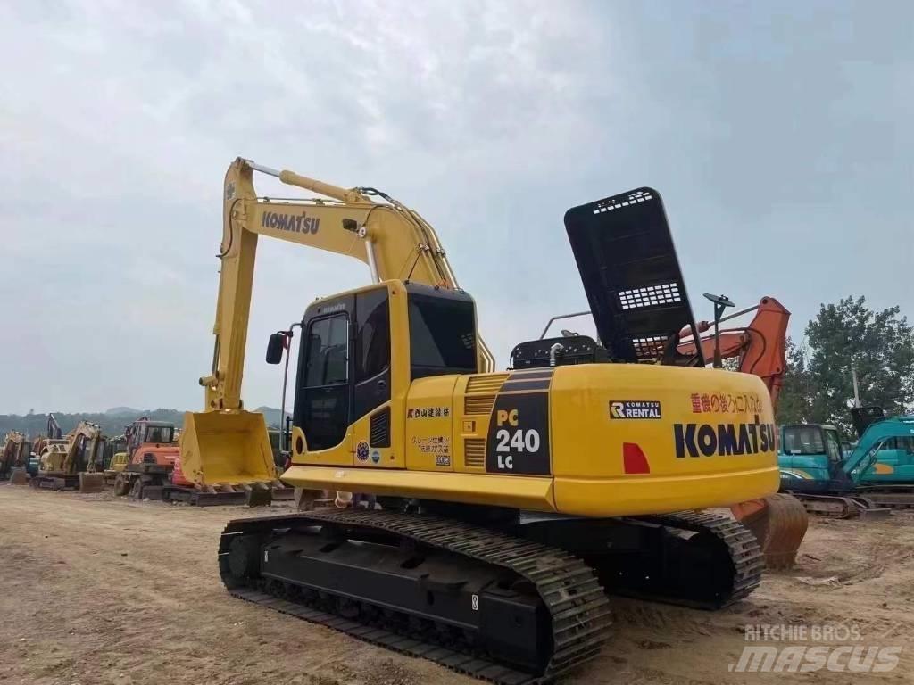 Komatsu PC 240-8 Escavadoras de rastos