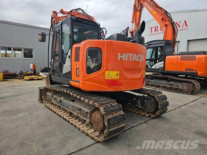 Hitachi ZX 135 US-6 Escavadoras de rastos