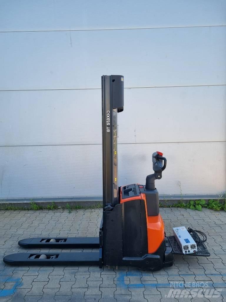Toyota SWE 120 L Empilhador para operador externo