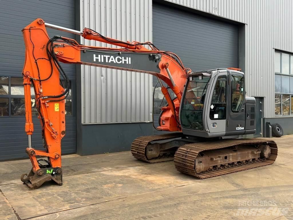 Hitachi ZX135US Escavadoras de rastos