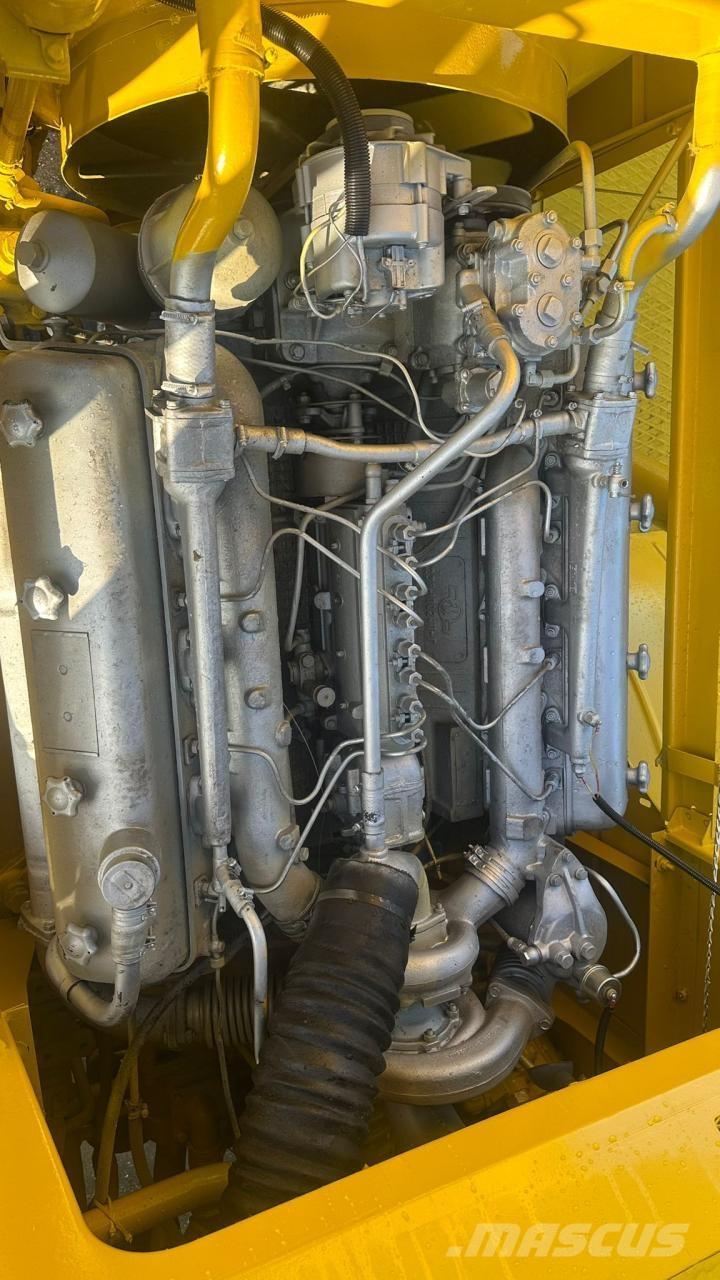 Kirovets K700A V8 Tratores Agrícolas usados