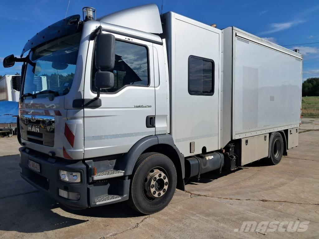 MAN TGM 15.290 Camiões Aspiradores Combi