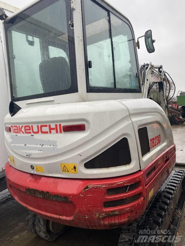 Takeuchi TB 230 Mini Escavadoras <7t