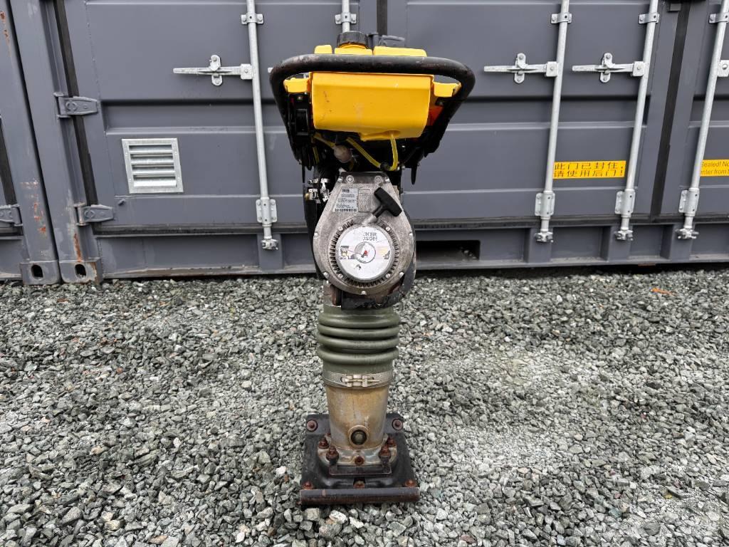 Wacker Neuson BS60-2 Saltitões