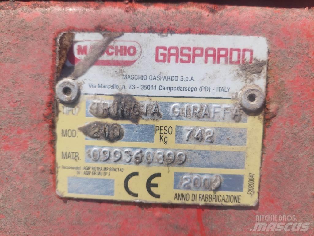 Maschio Giraffa 210 Gadanheiras e cortadores de folhas para pastos