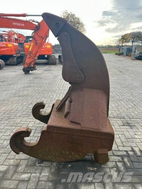 Verachterd CW 70 Escarificadores