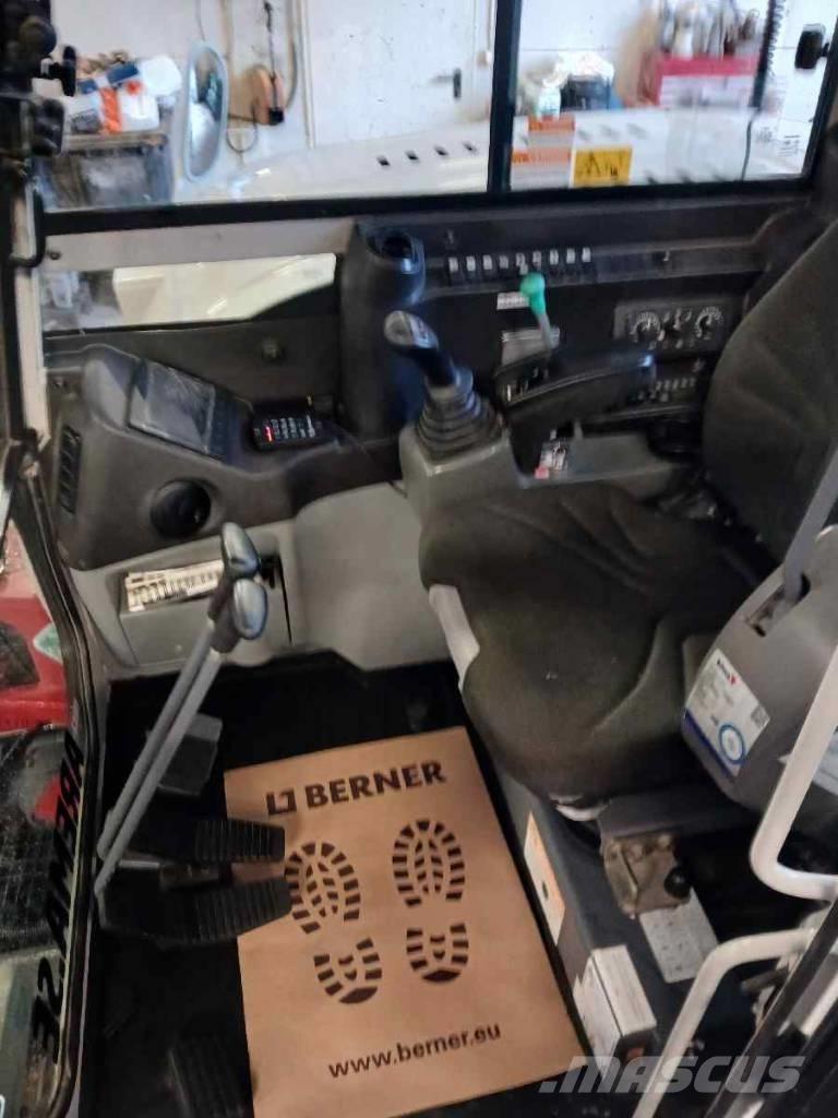 Takeuchi TB 290 Escavadoras Midi 7t - 12t