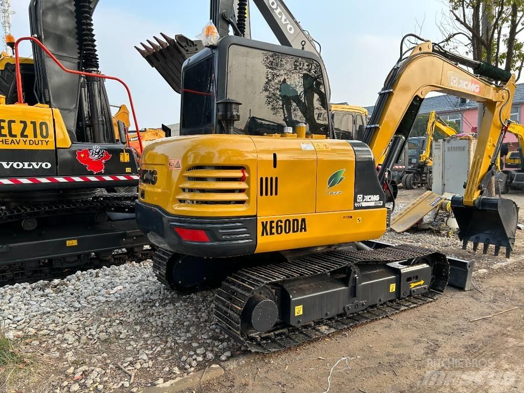 XCMG XE60DA Escavadoras Midi 7t - 12t