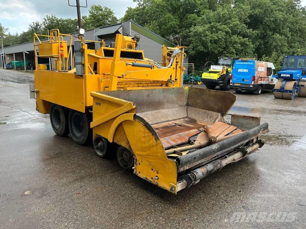 Demag SF 120 P Pavimentadoras de asfalto
