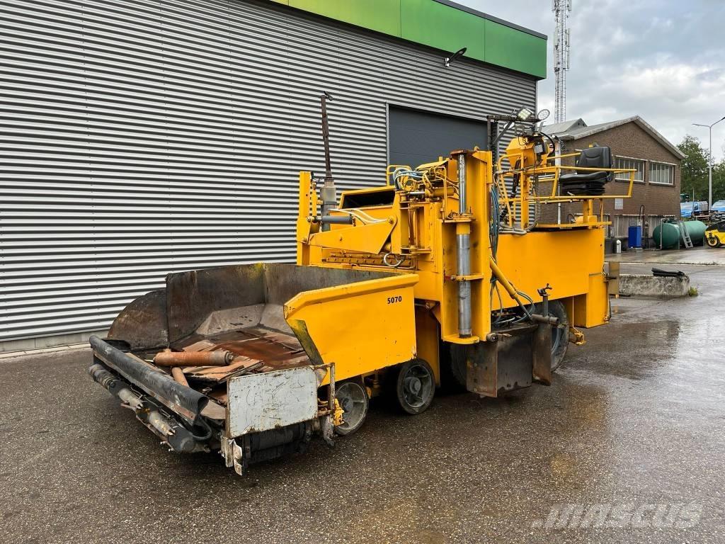 Demag SF 120 P Pavimentadoras de asfalto