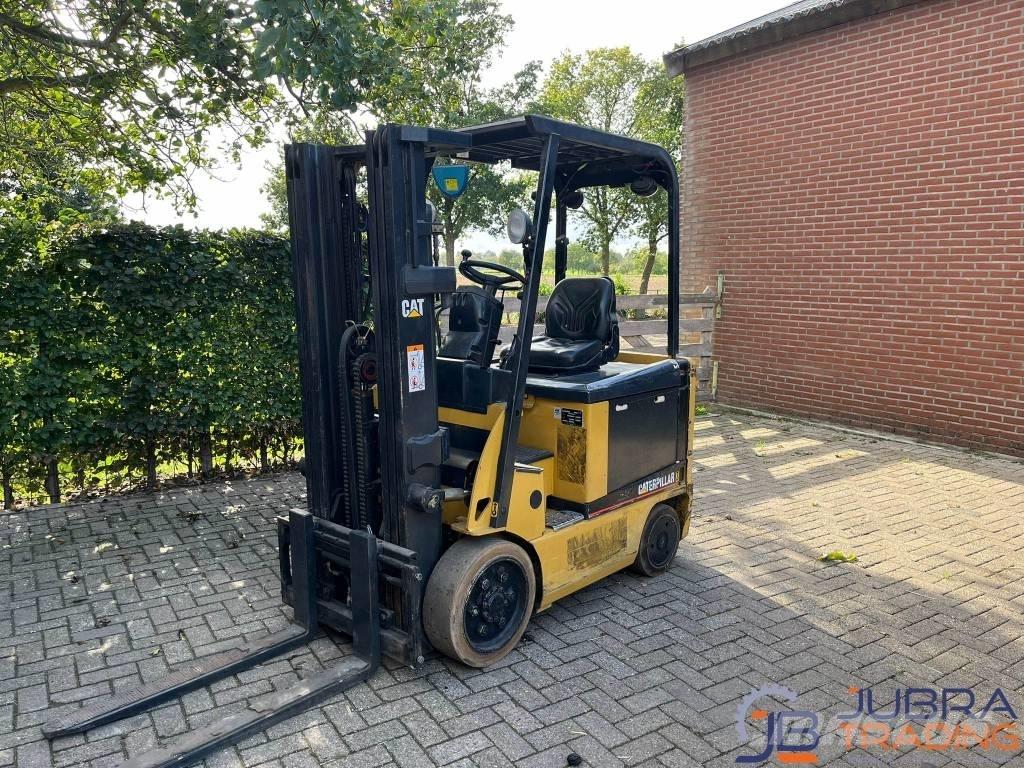 CAT EC25N Empilhadores eléctricos
