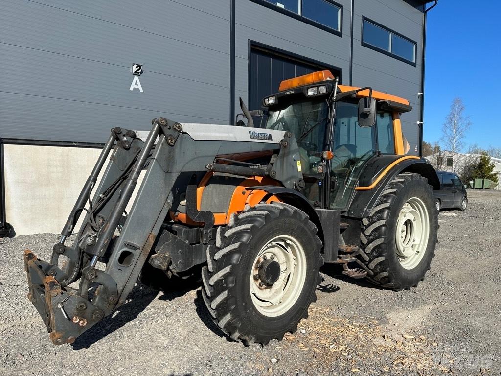 Valtra N101 Tratores Agrícolas usados