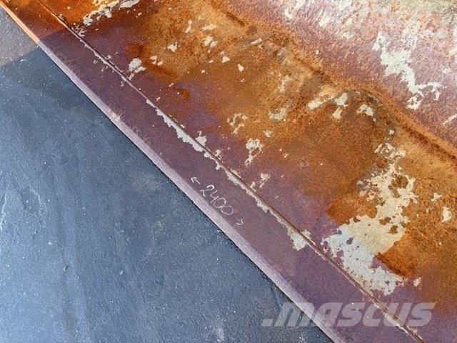 Manitou USED BUCKET Baldes