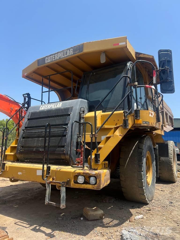 CAT 773 F Camiőes dumper basculantes rígidos