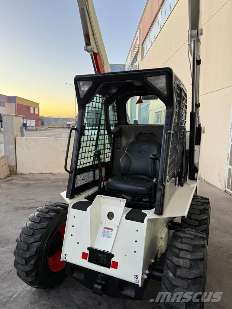 Bobcat S 130 Carregadoras de direcção deslizante