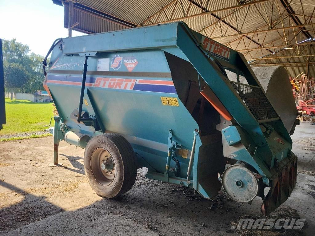 Storti Labrador 9 Alimentadores de misturadoras