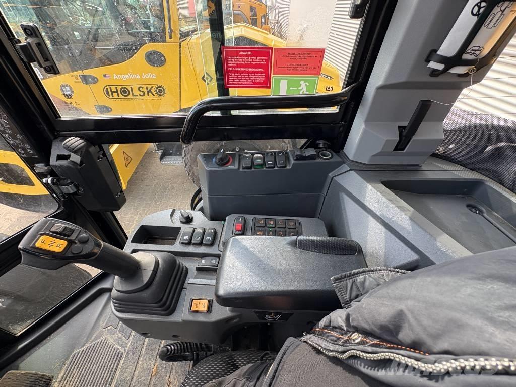 CAT 906 Pás carregadoras de rodas